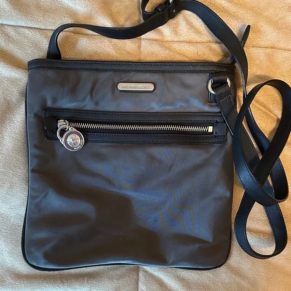 Michael Kors Black Nylon Messenger Crossbody Bag - Picture 3 of 7